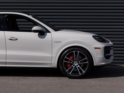 2026 Porsche Cayenne Cayenne S E-Hybrid Coupe