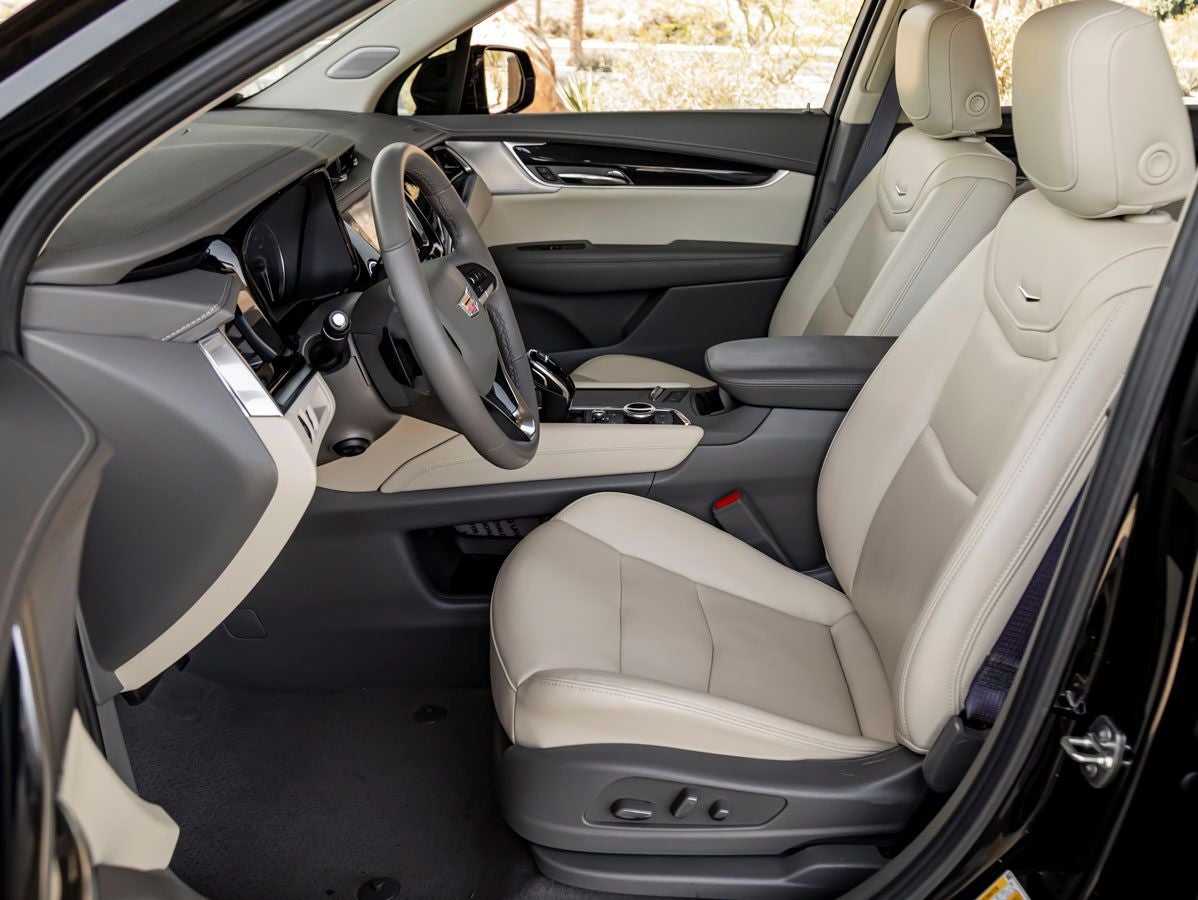 2025 Cadillac XT6 Premium Luxury