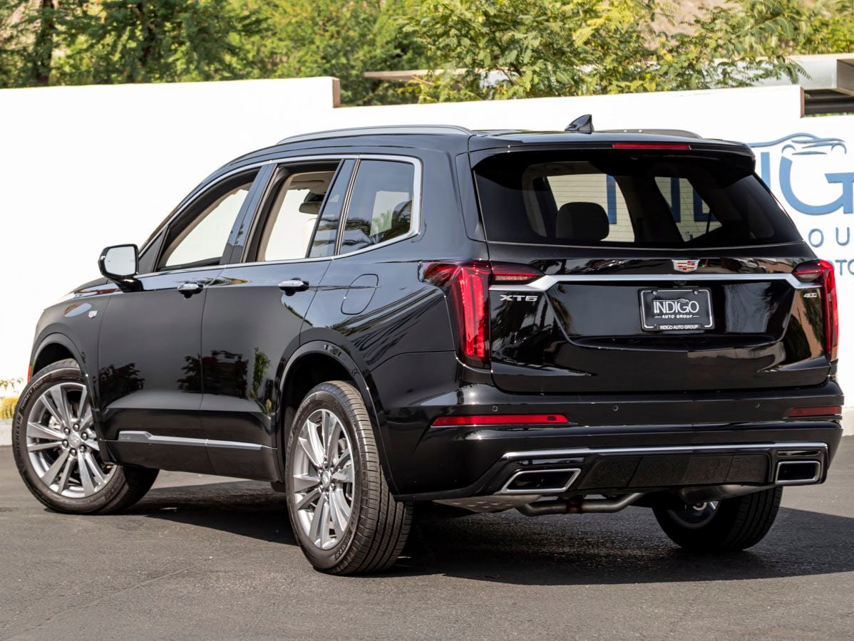 2025 Cadillac XT6 Premium Luxury
