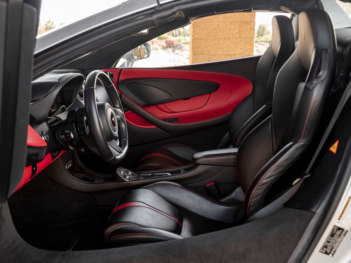 2019 McLaren 570S Base