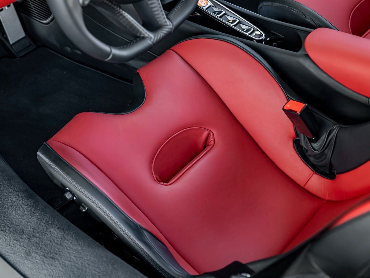 2025 McLaren Artura TechLux