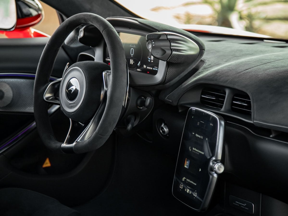 2025 McLaren Artura Spider