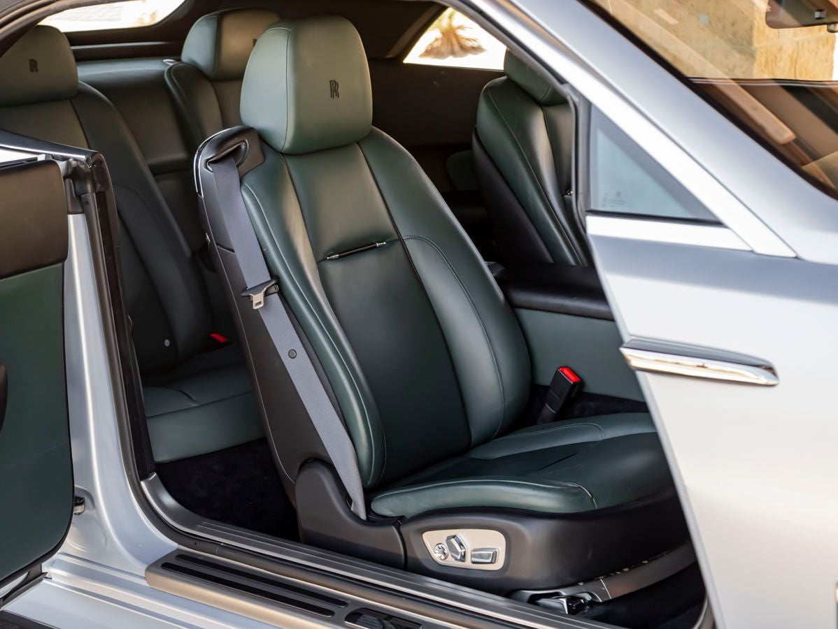 2016 Rolls-Royce Dawn Base