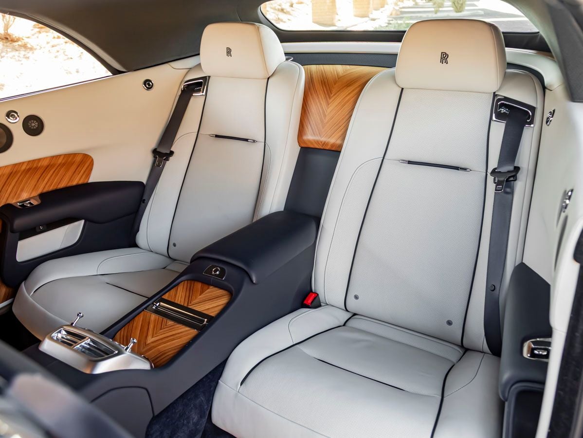 2016 Rolls-Royce Dawn Base