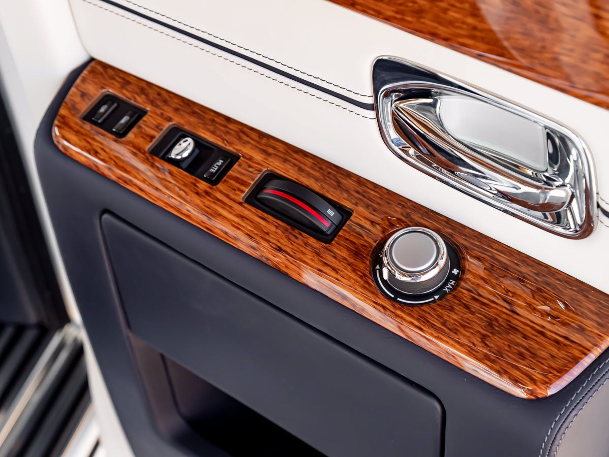2016 Rolls-Royce Phantom 