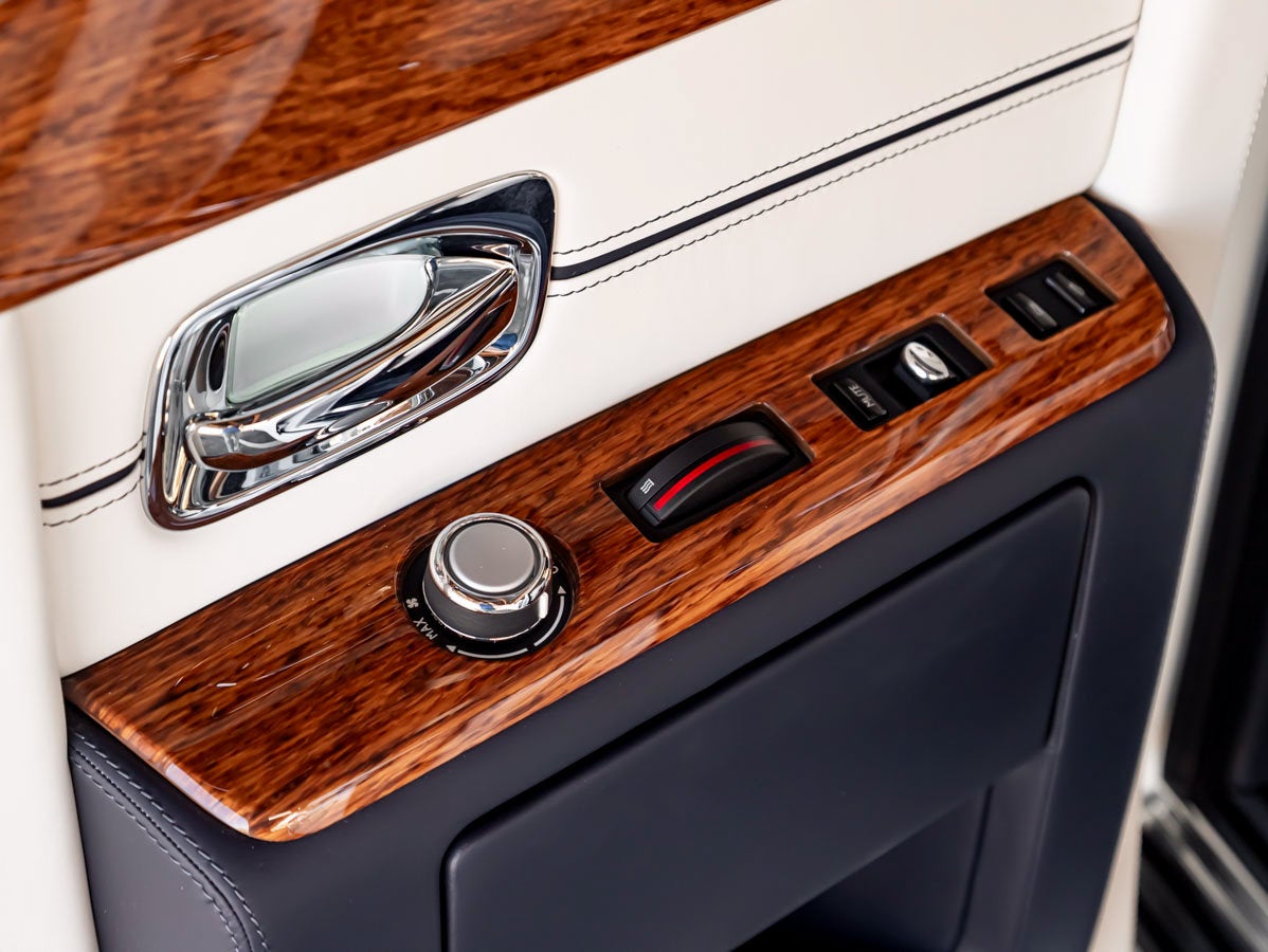2016 Rolls-Royce Phantom 
