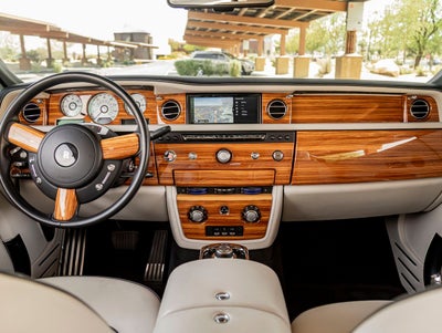 2015 Rolls-Royce Phantom Drophead Coupe 