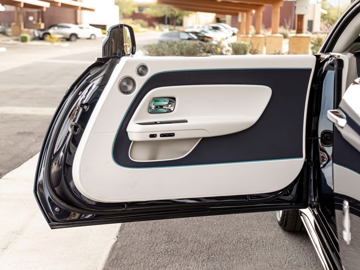 2025 Rolls-Royce Spectre 