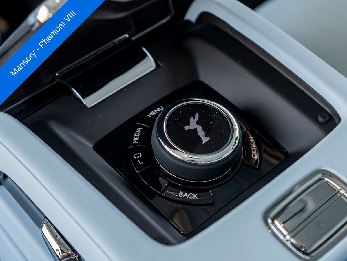 2023 Rolls-Royce Phantom 