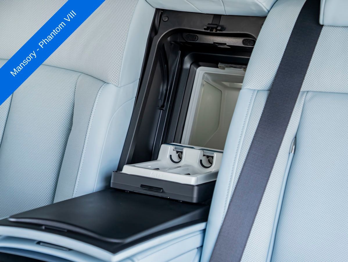 2023 Rolls-Royce Phantom 