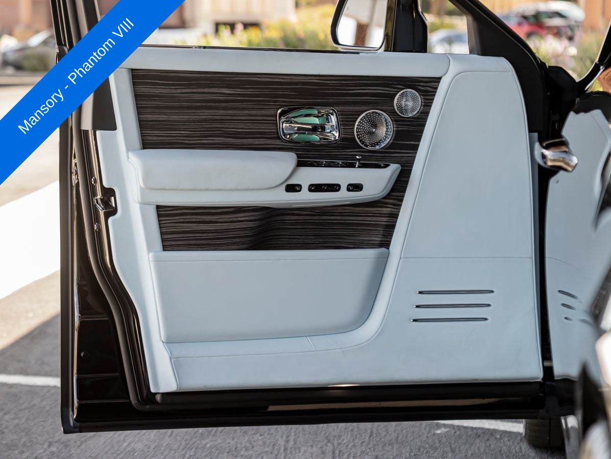 2023 Rolls-Royce Phantom 