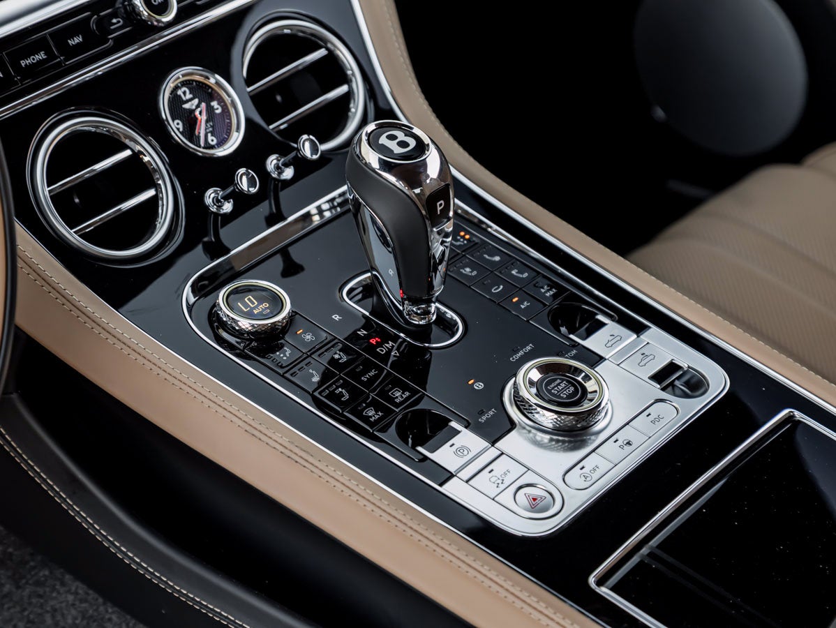 2024 Bentley Continental GTC V8