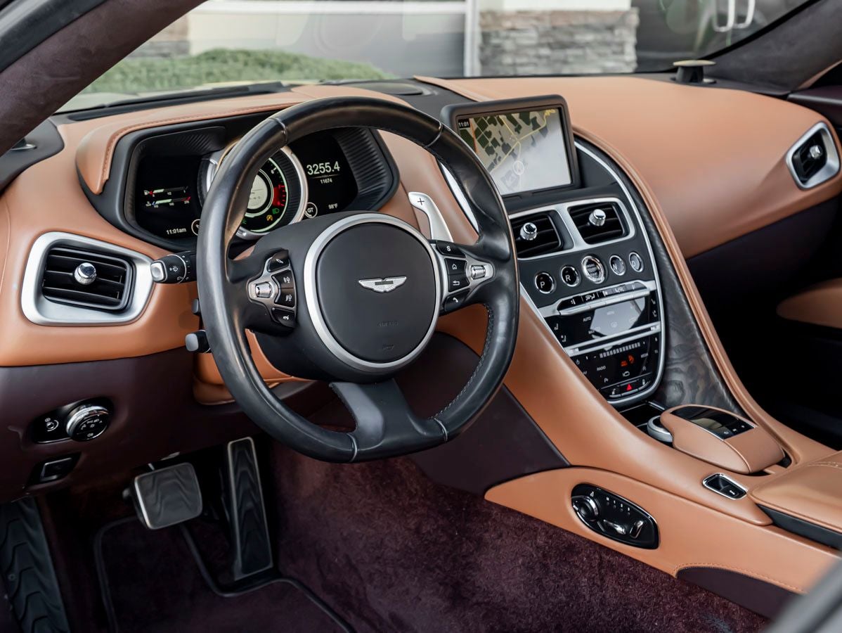 2017 Aston Martin DB11 Base