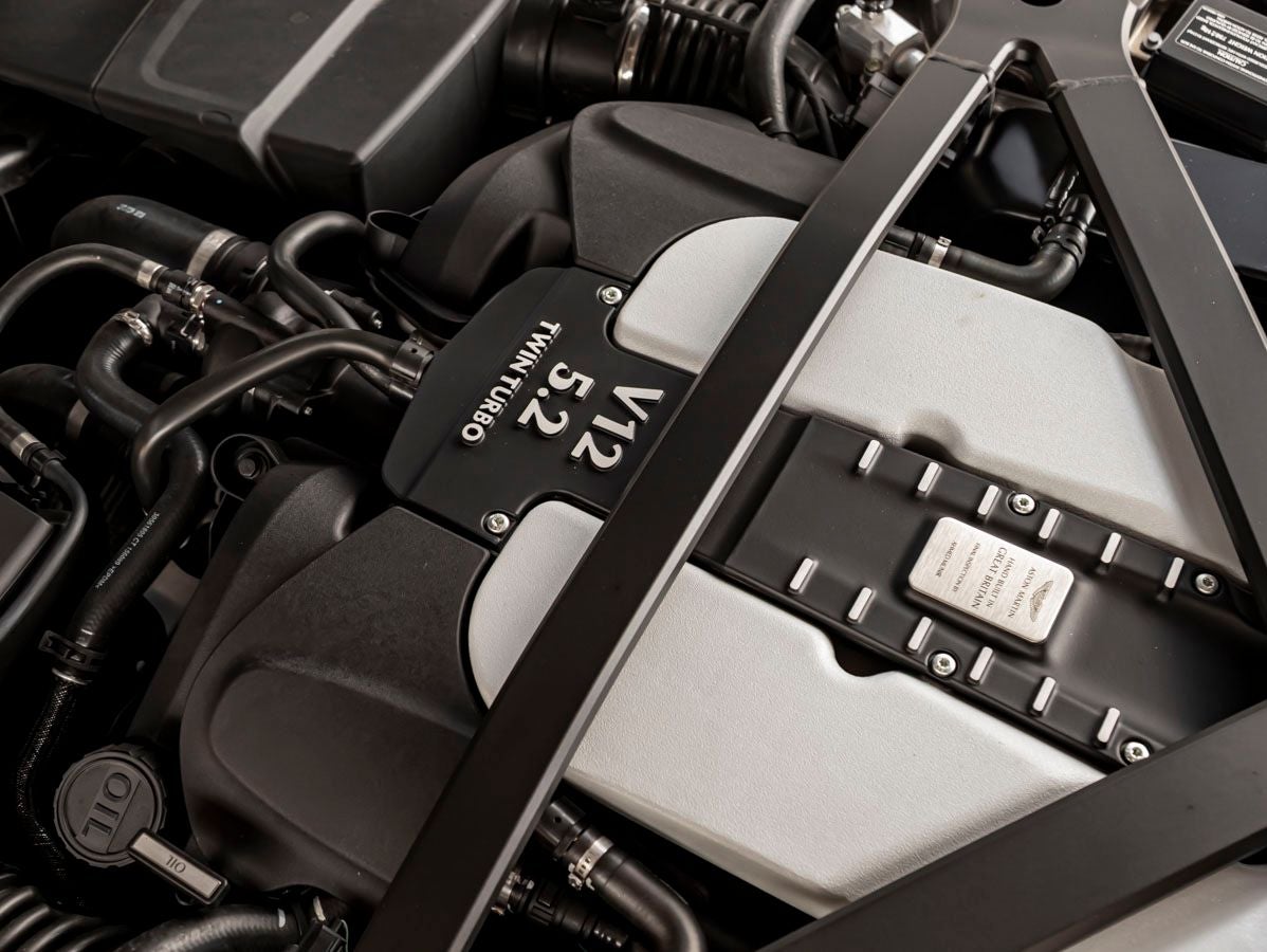 2023 Aston Martin DBS Volante