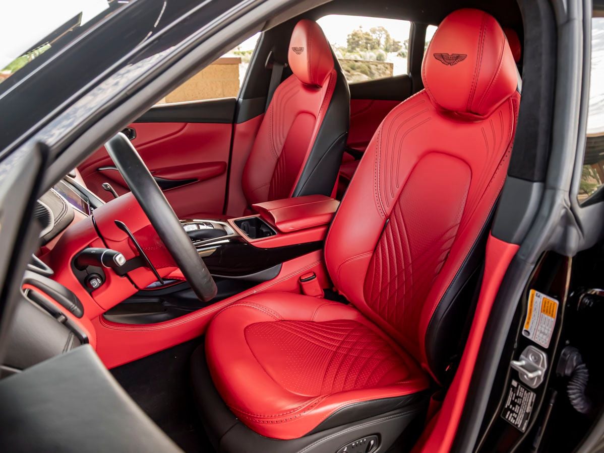 2021 Aston Martin DBX Base