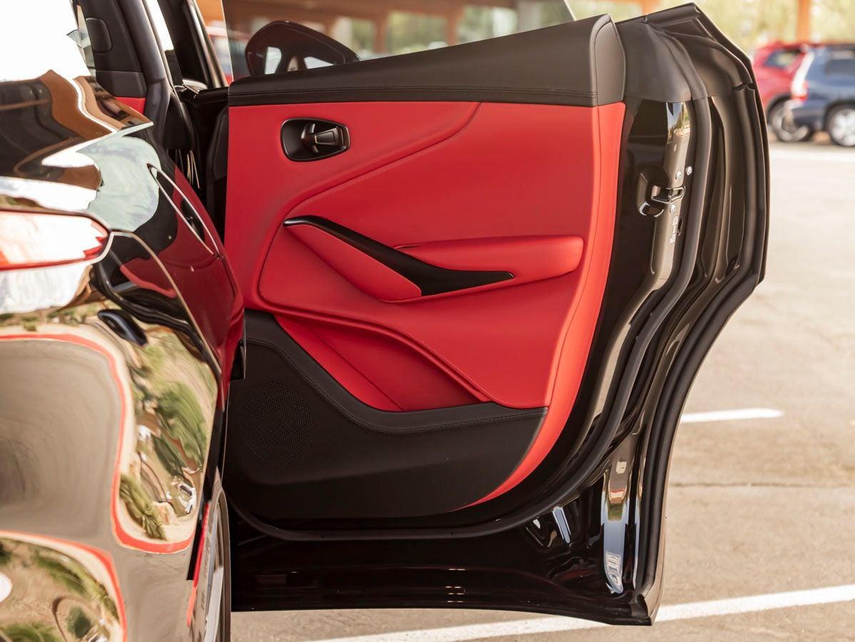 2021 Aston Martin DBX Base