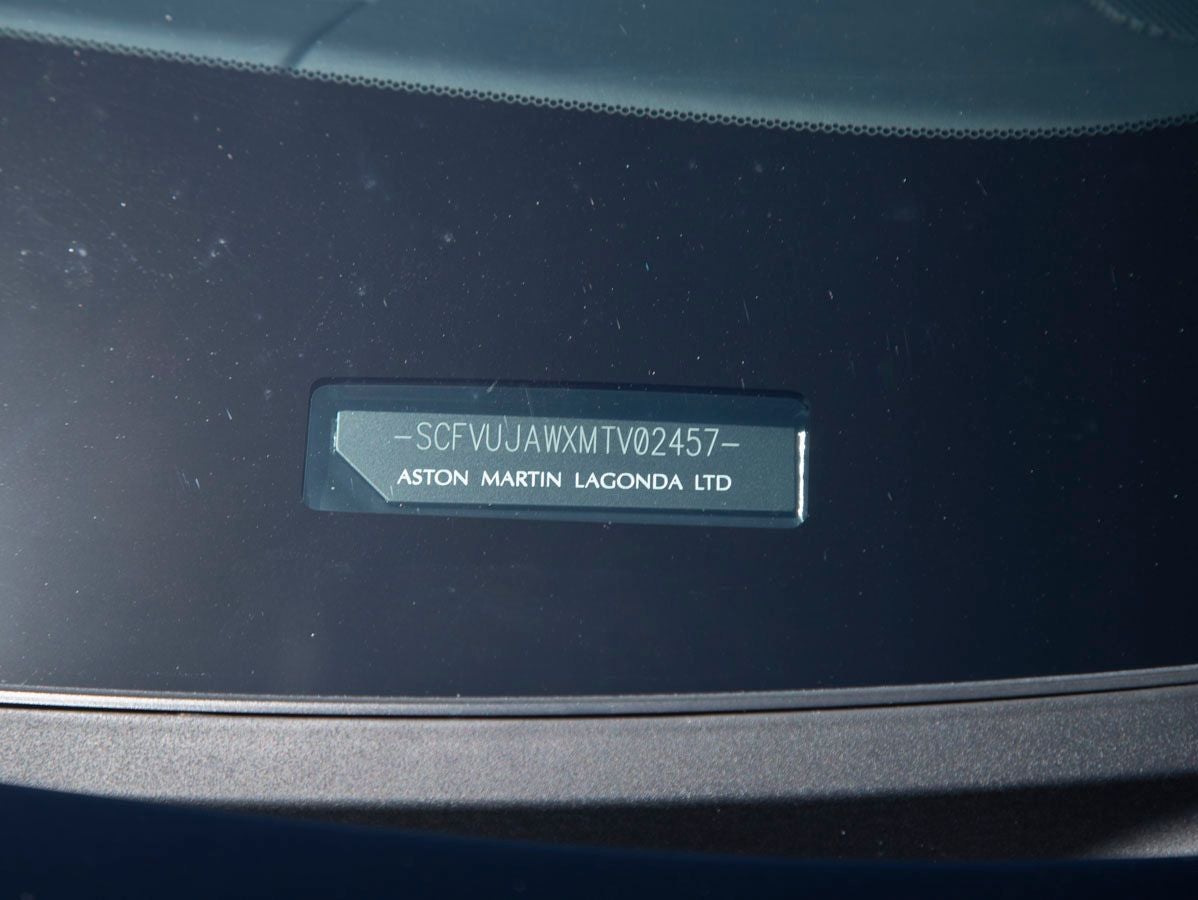 2021 Aston Martin DBX Base