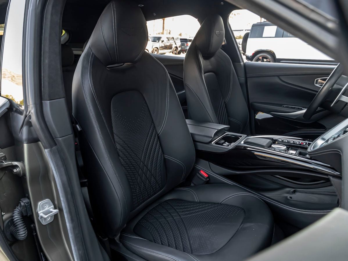 2024 Aston Martin DBX Base