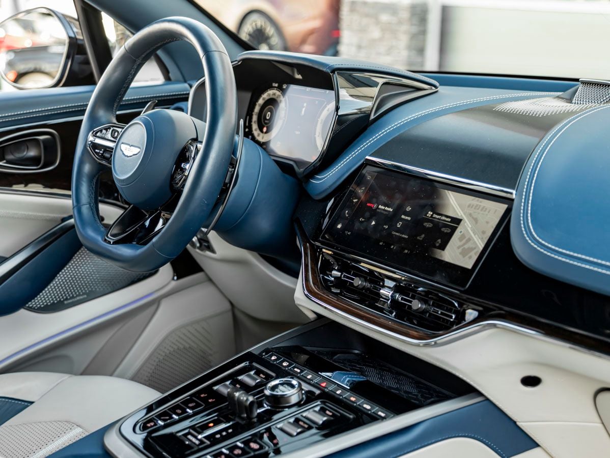 2025 Aston Martin DBX 707