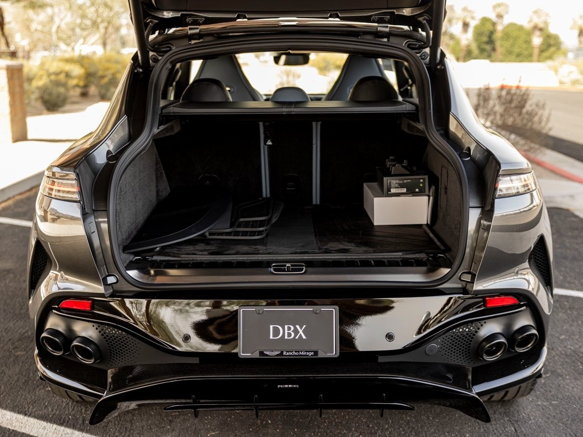 2025 Aston Martin DBX 707