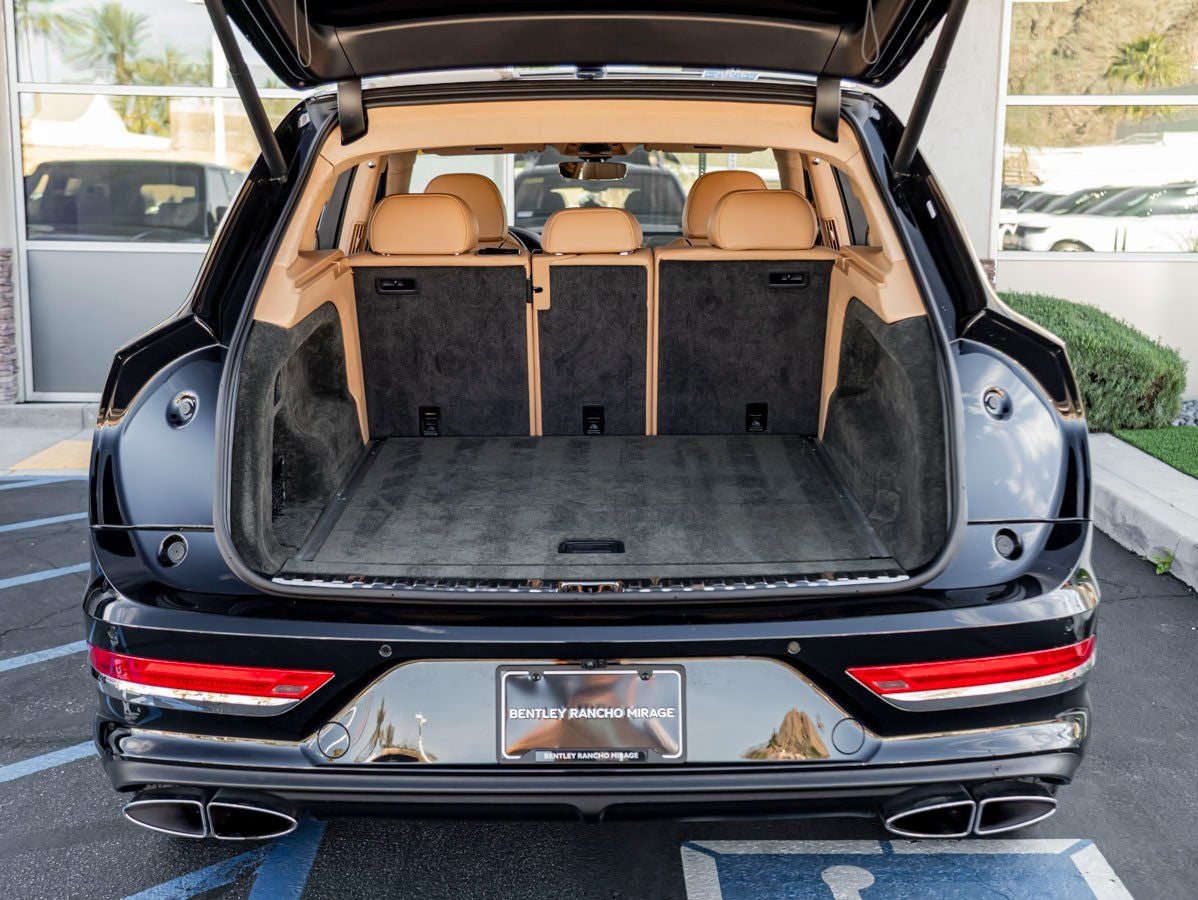 2023 Bentley Bentayga V8