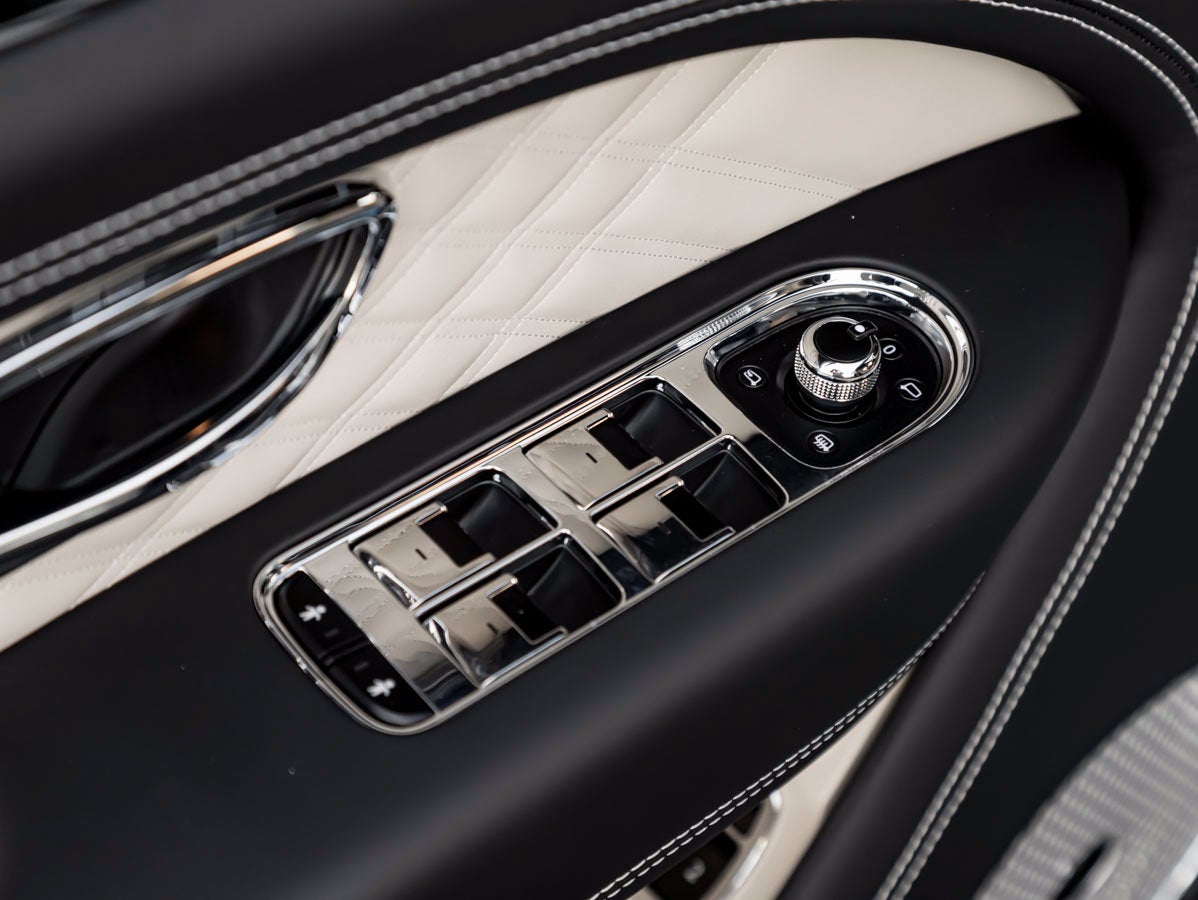 2026 Bentley Bentayga Azure