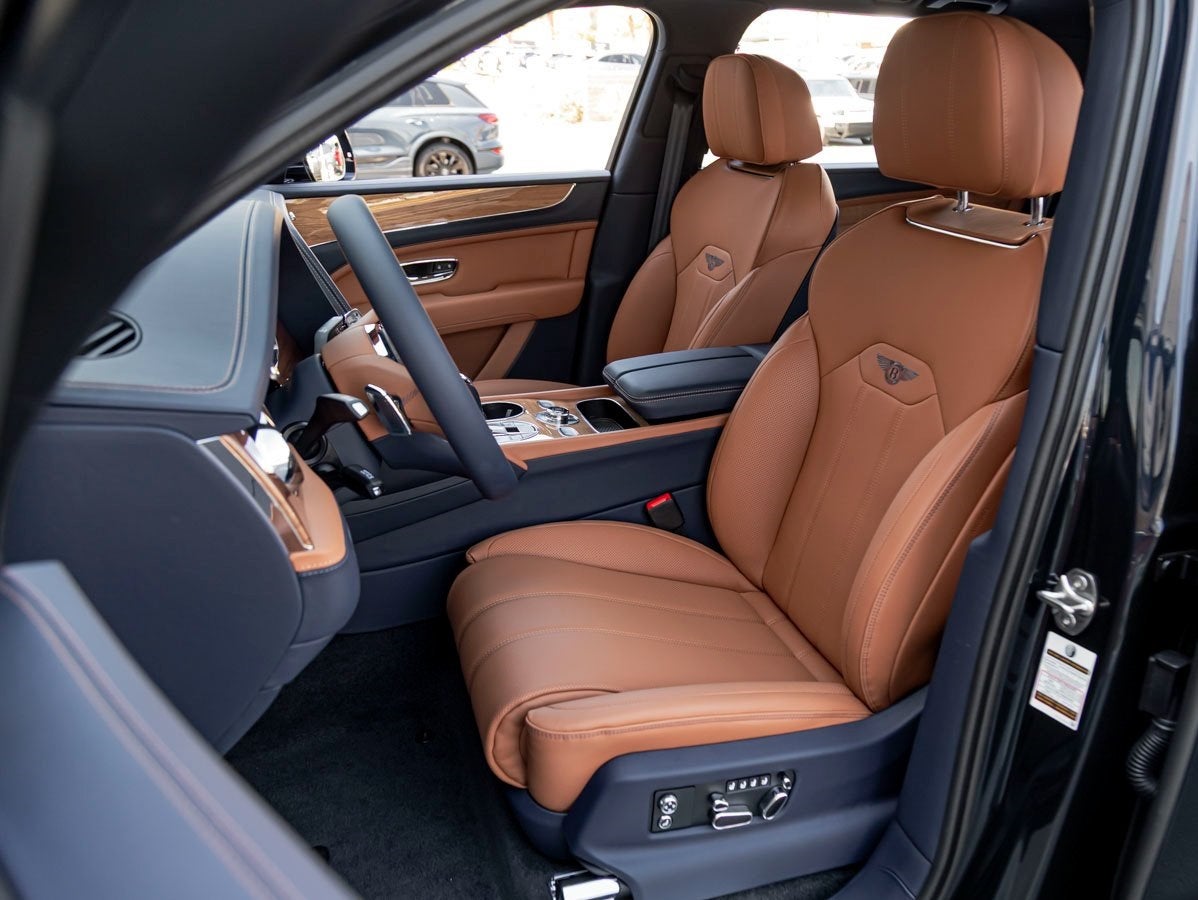 2025 Bentley Bentayga EWB Base