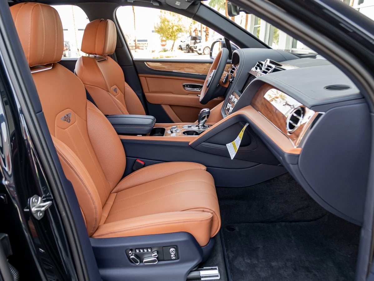 2025 Bentley Bentayga EWB Base