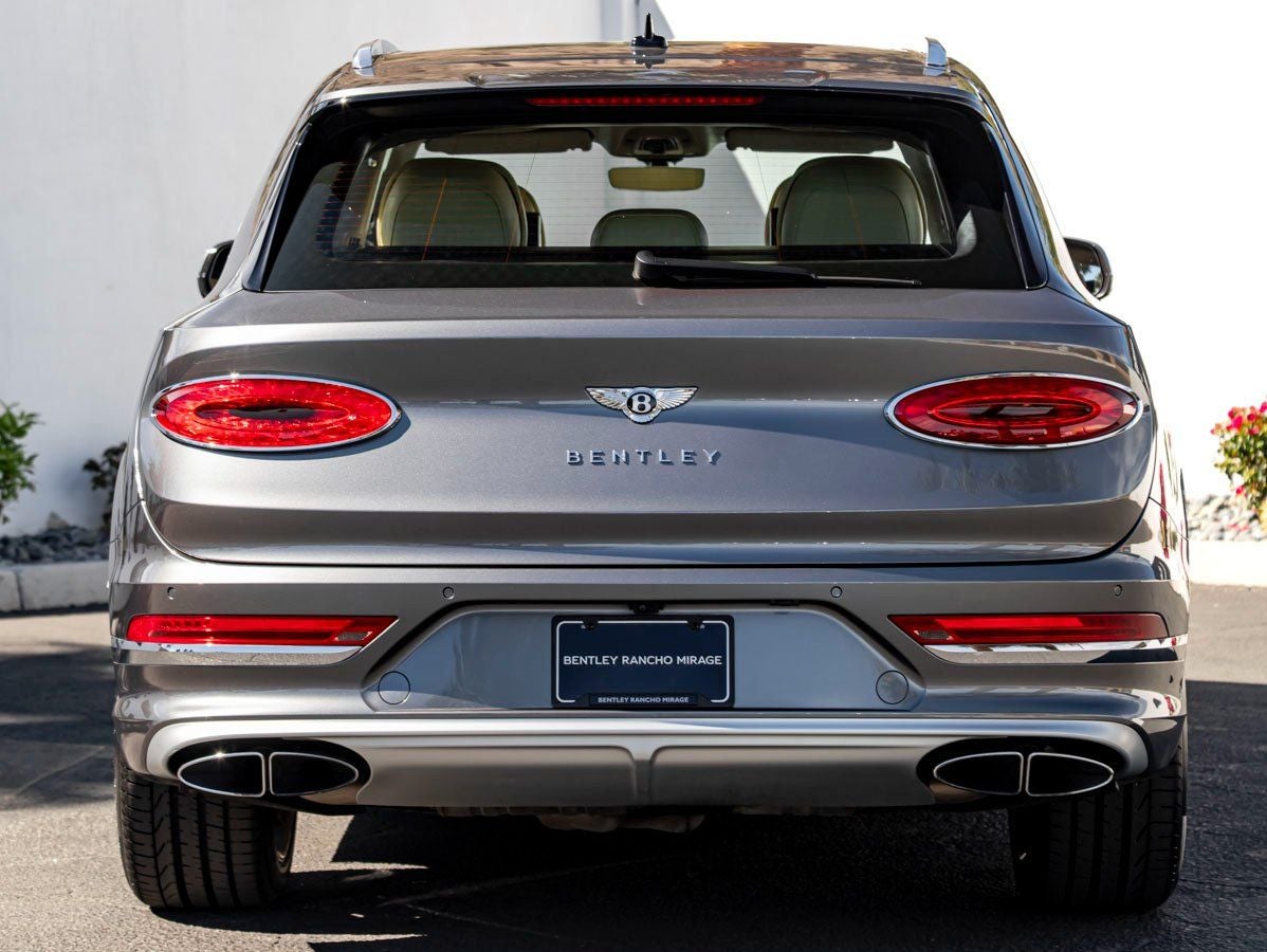 2023 Bentley Bentayga EWB Azure V8