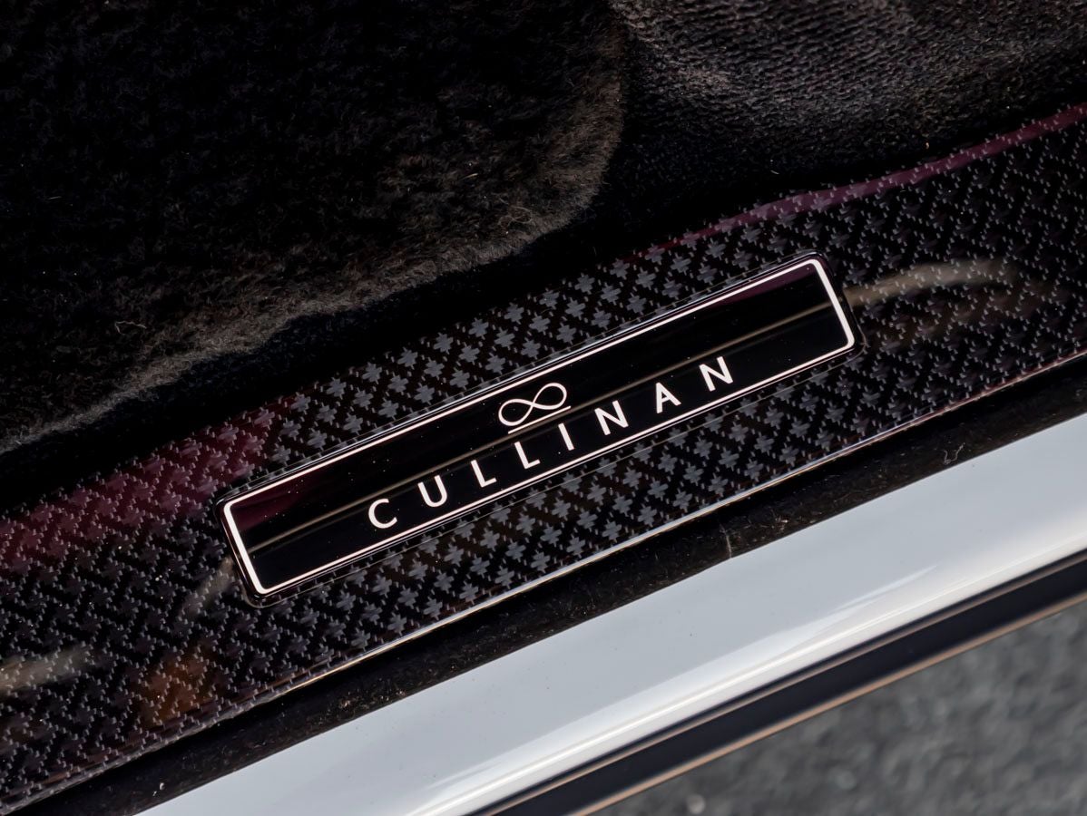 2024 Rolls-Royce Black Badge Cullinan
