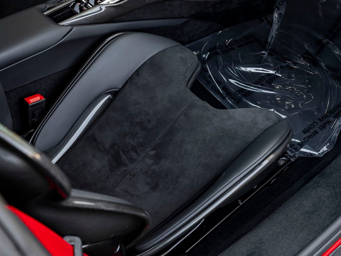2024 Ferrari 296 GTS Base