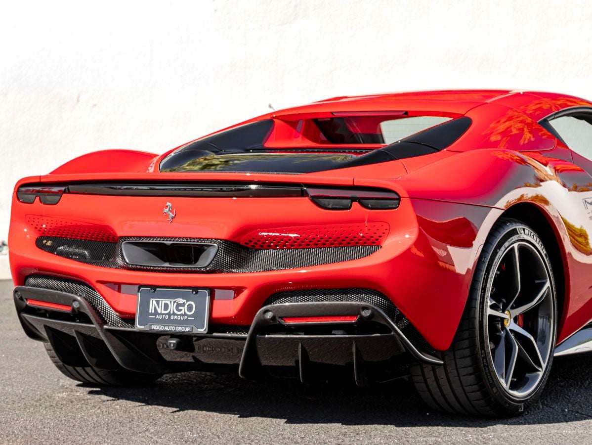 2024 Ferrari 296 GTS Base