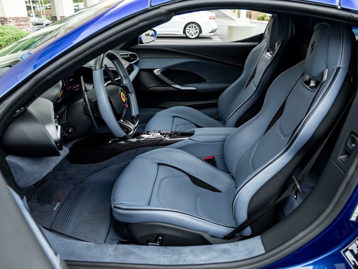 2025 Ferrari 296 GTS Base