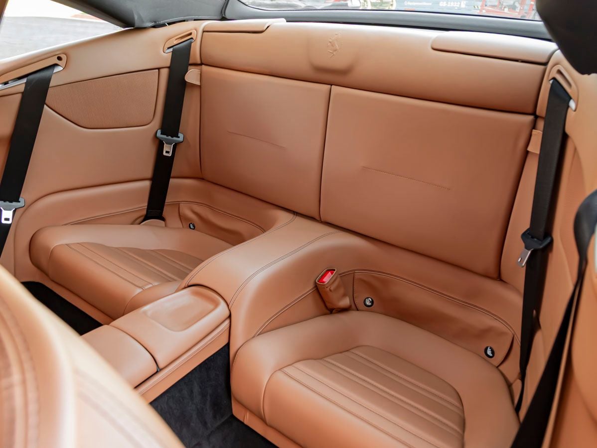2010 Ferrari California Base