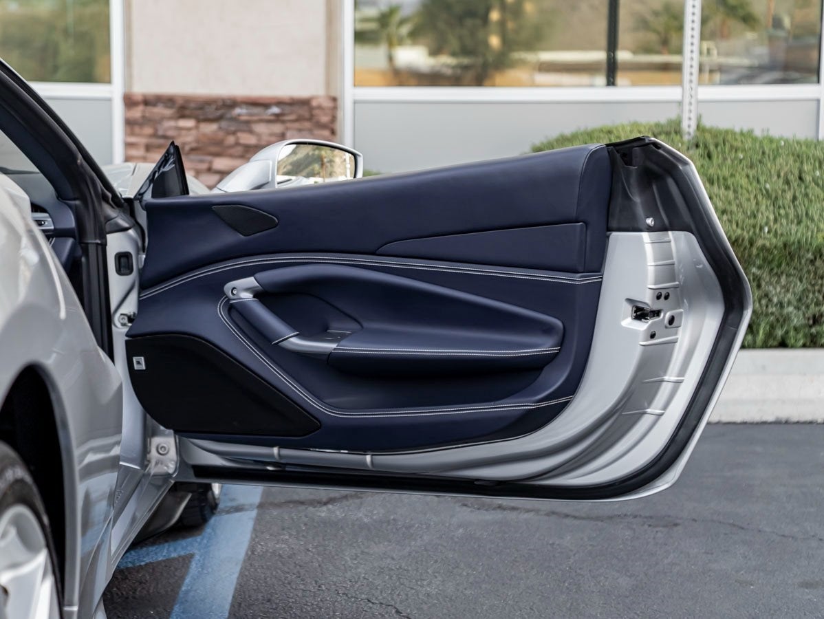 2022 Ferrari F8 Spider Base