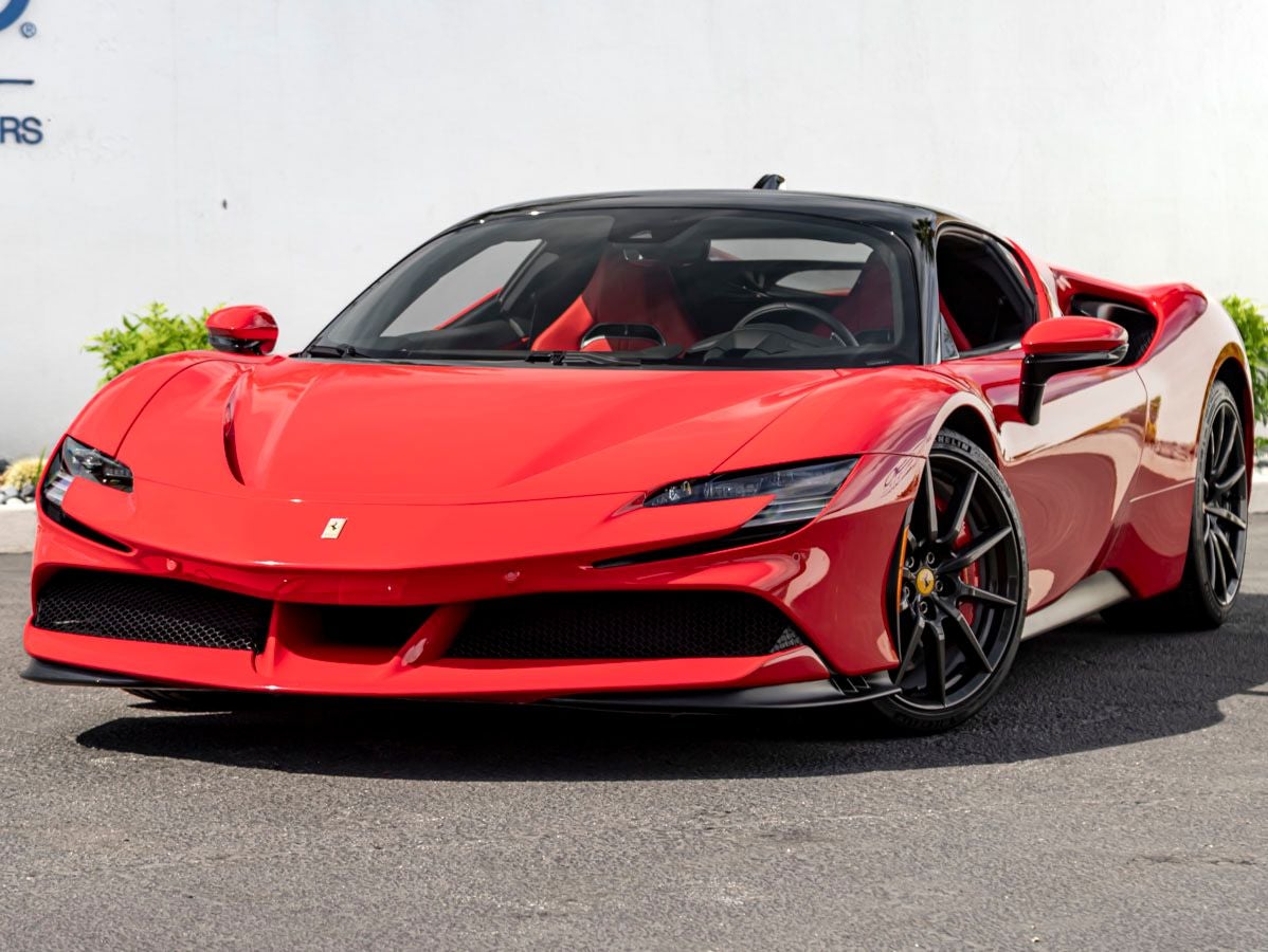 2022 Ferrari SF90 Stradale Base