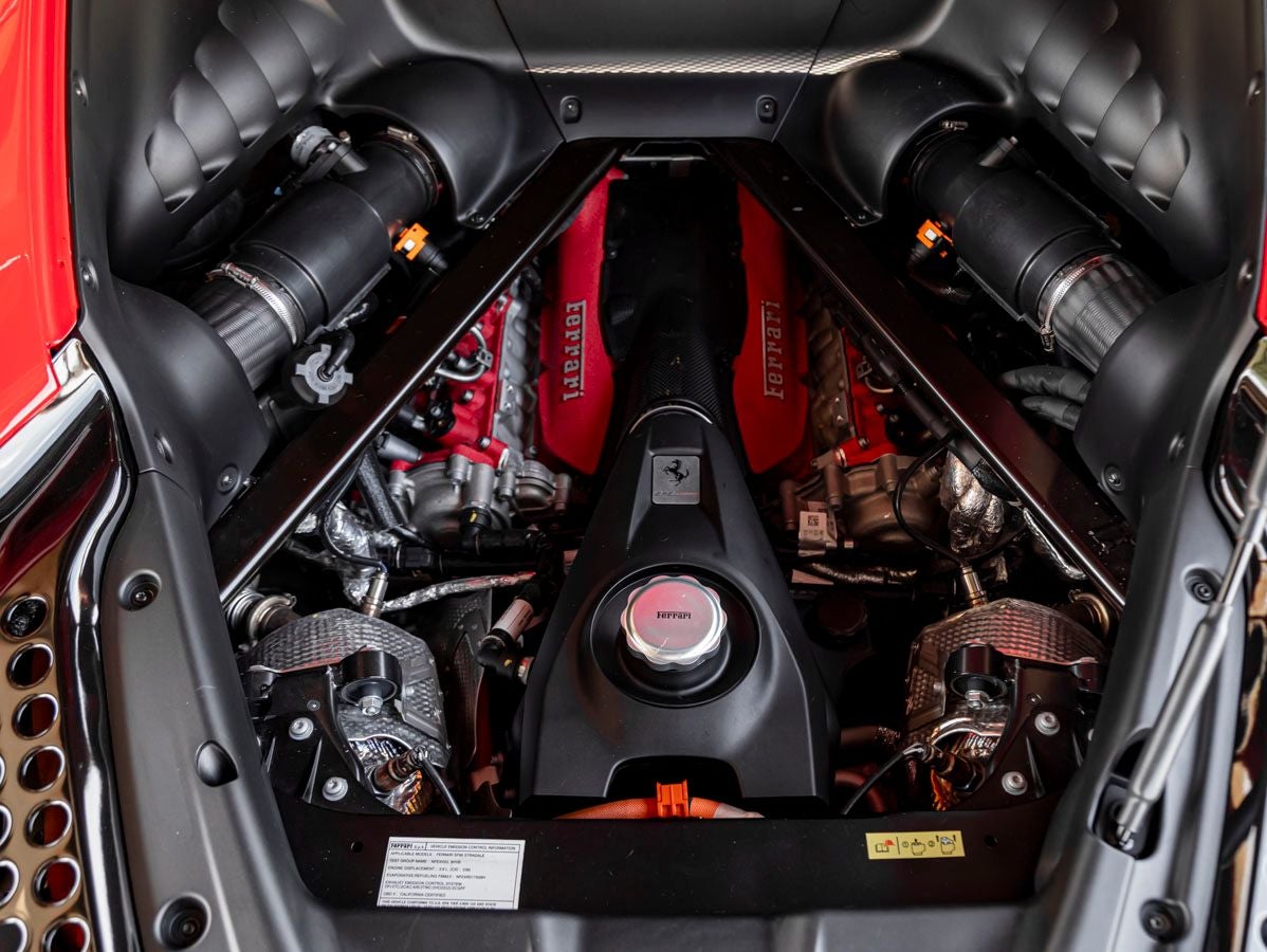 2022 Ferrari SF90 Stradale Base