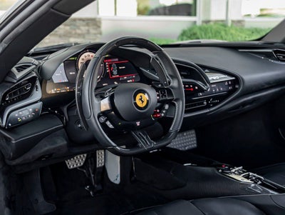 2023 Ferrari SF90 Stradale Base