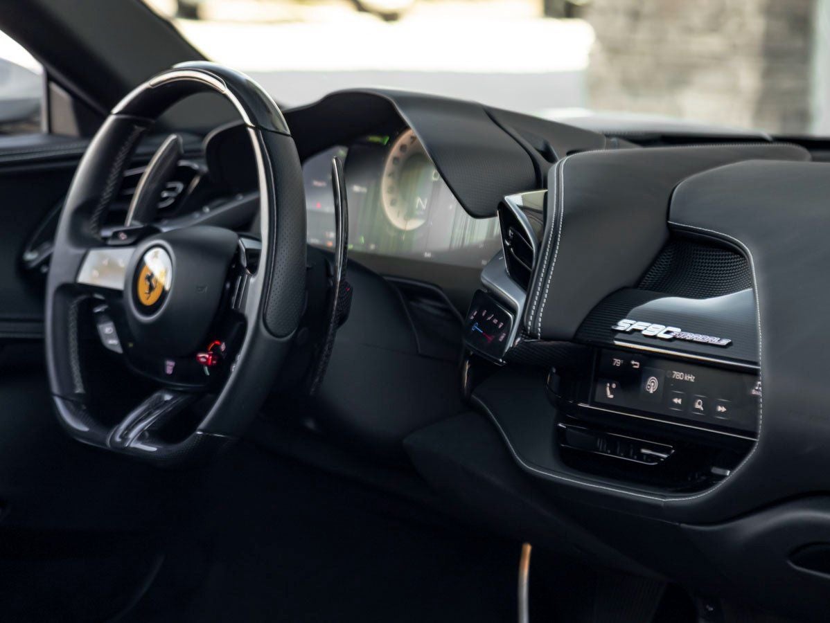 2023 Ferrari SF90 Stradale Base