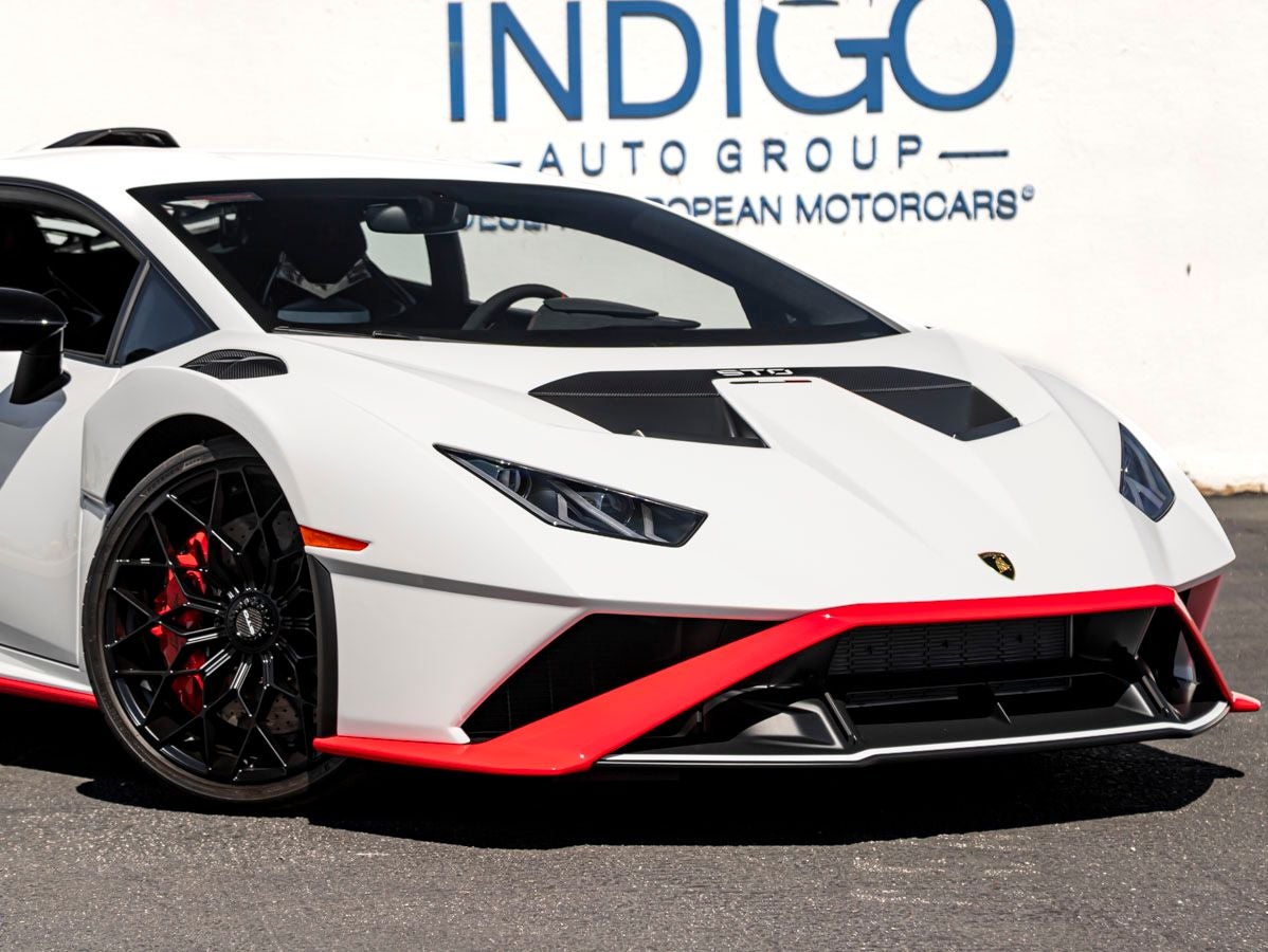 2024 Lamborghini Huracan STO Base