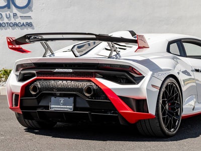 2024 Lamborghini Huracan STO Base