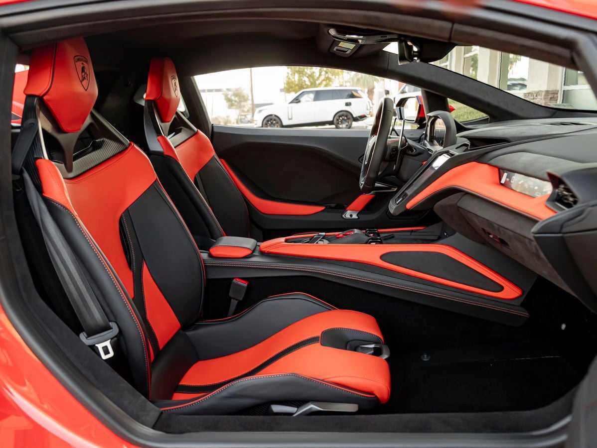 2026 Lamborghini Temerario Base