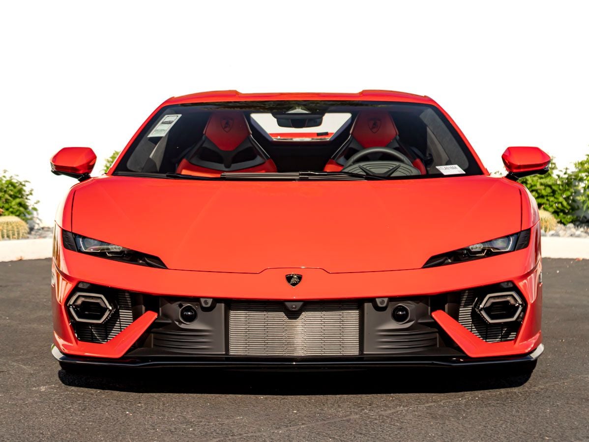 2026 Lamborghini Temerario Base