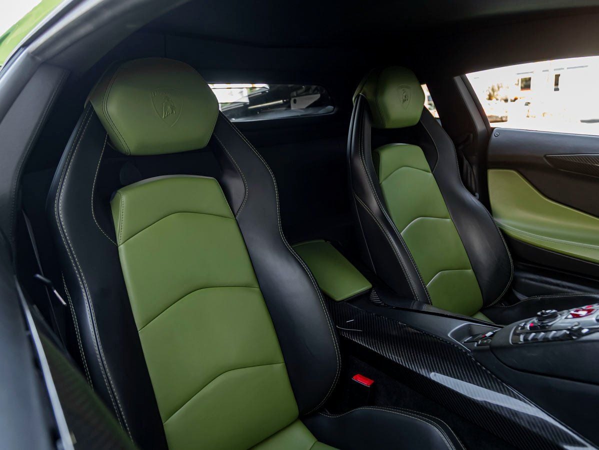 2013 Lamborghini Aventador LP700-4