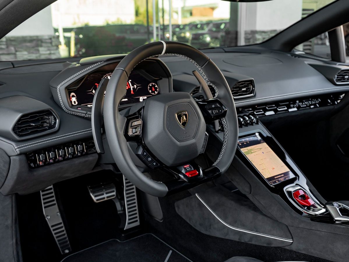 2024 Lamborghini Huracan Sterrato Base