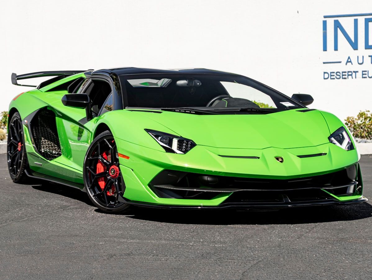 2020 Lamborghini Aventador SVJ Base