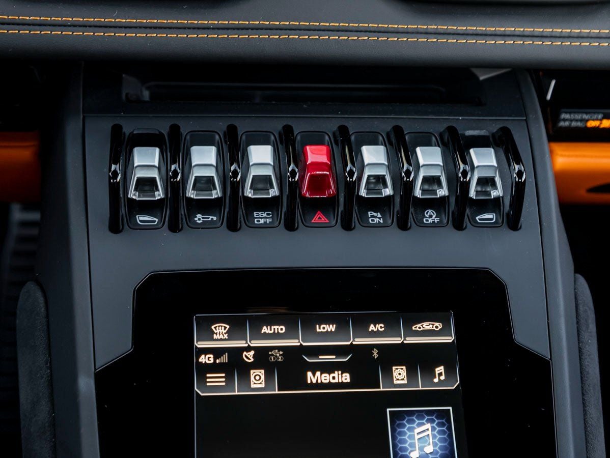 2020 Lamborghini Huracan EVO Base