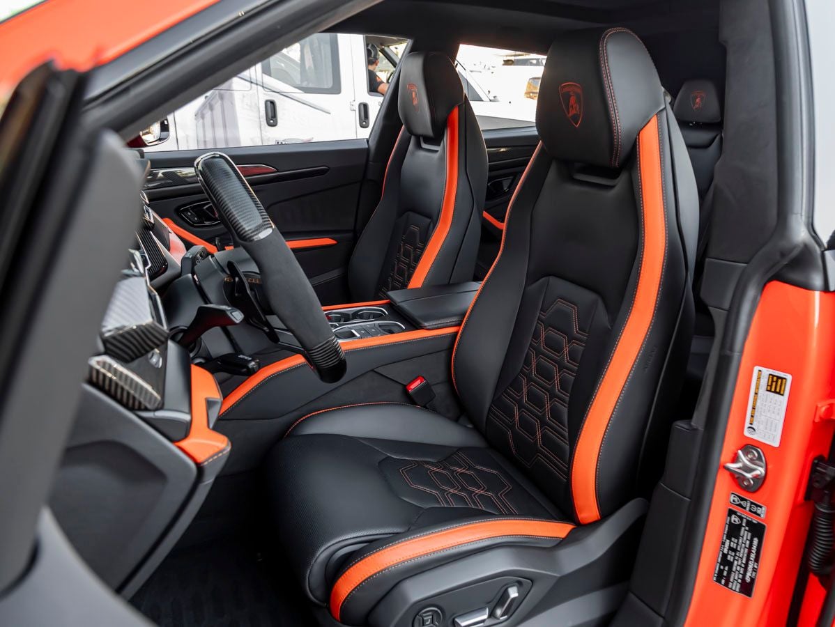 2025 Lamborghini Urus SE