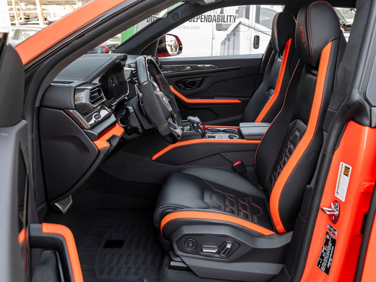 2025 Lamborghini Urus SE