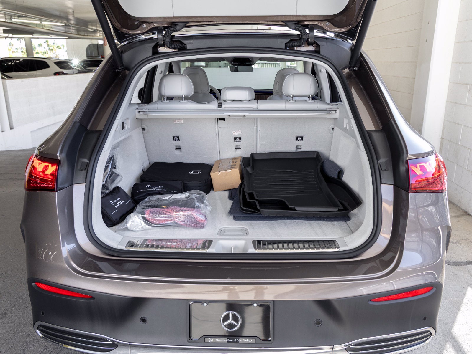 2027 Mercedes-Benz EQE 320+ SUV
